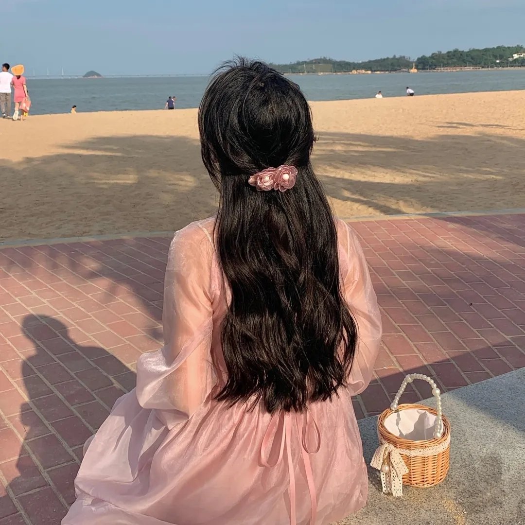 赤月湖吸血鬼